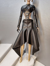 Load image into Gallery viewer, Irregular hem skirt with 2 points, for Integrity toys dolls or barbie
