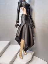 Load image into Gallery viewer, Irregular hem skirt with 2 points, for Integrity toys dolls or barbie
