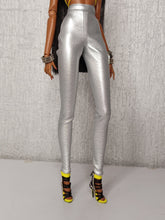 Load image into Gallery viewer, High-waisted skinny pants in faux leather
